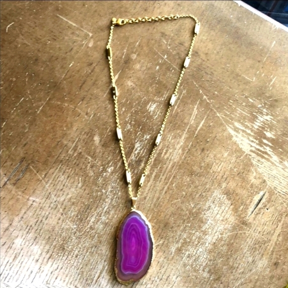 Jewelry - 🍒NWOT PINK GEM STONE PENDANT